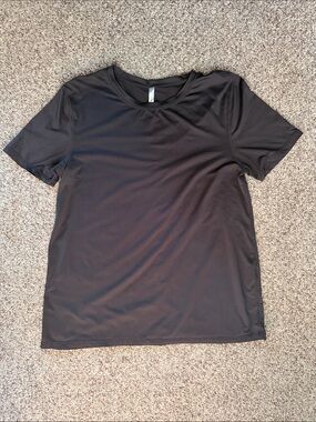 Fabletics Women's Black Short Sleeve Crewneck, performance material
